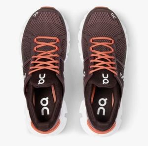 On Running Cloud Swift Running Shoes